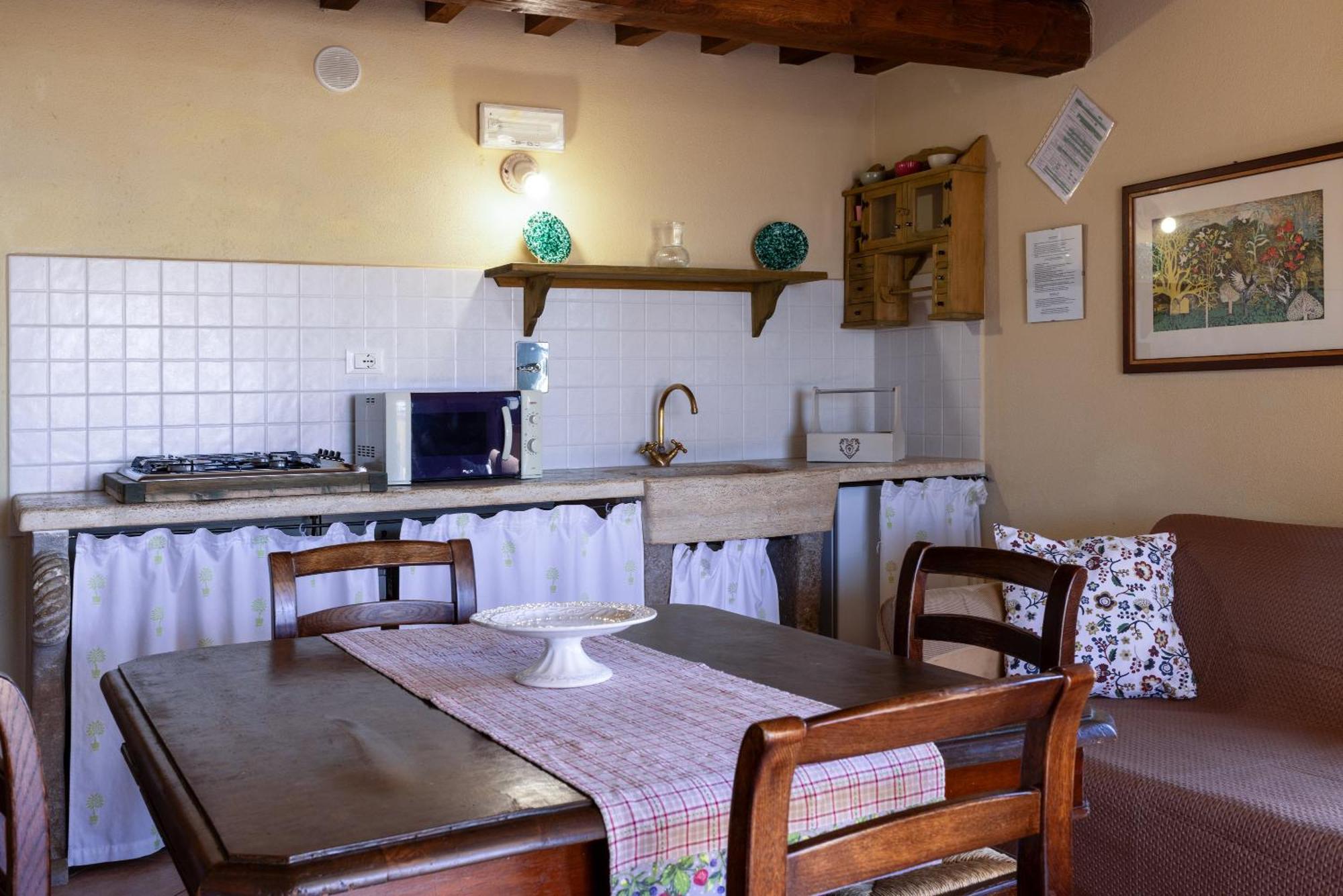 Agriresidence Debbiare Riparbella Bagian luar foto