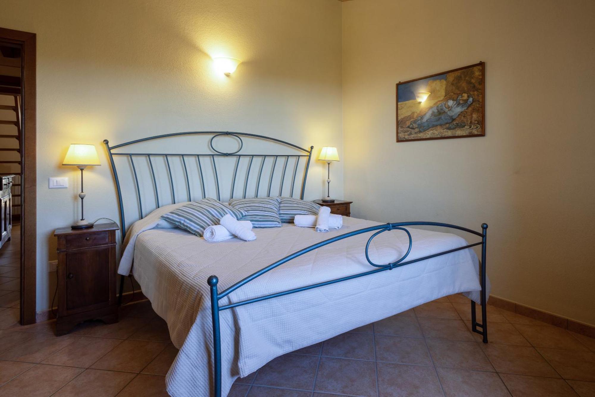 Agriresidence Debbiare Riparbella Bagian luar foto