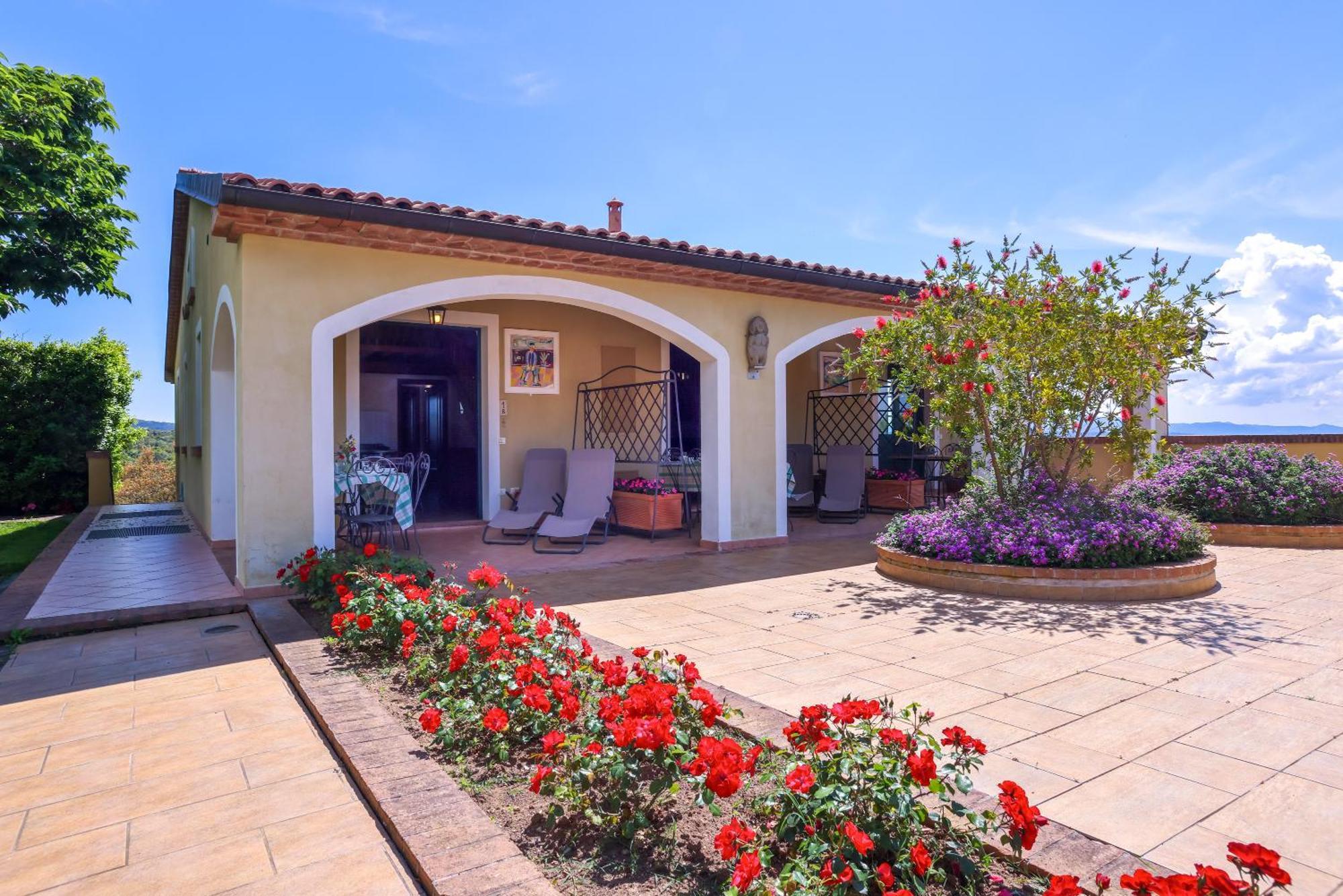 Agriresidence Debbiare Riparbella Bagian luar foto